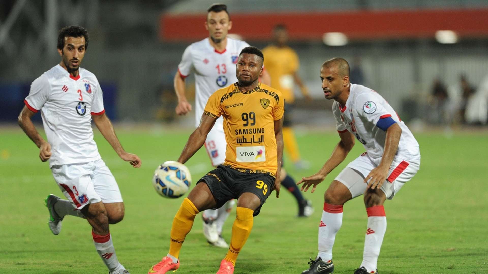 مباراة سابقة بين الفريقين