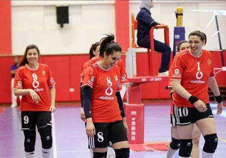 لاعبات الأهلي