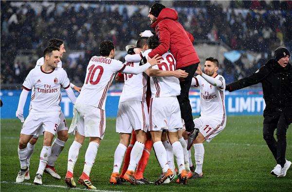 لاعبو ميلان