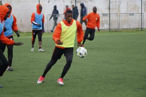  فريق نواذيبو