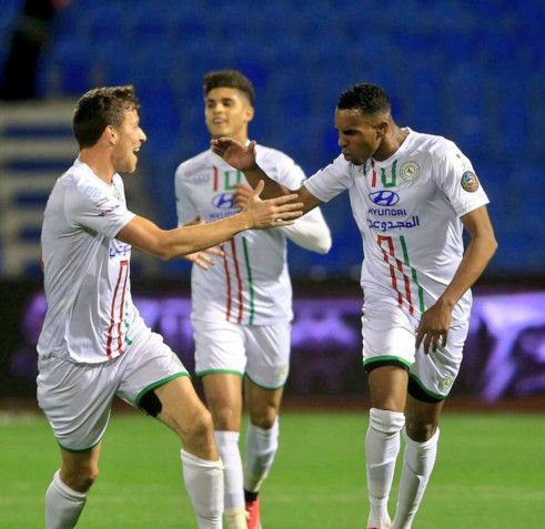 لاعبو الاتفاق