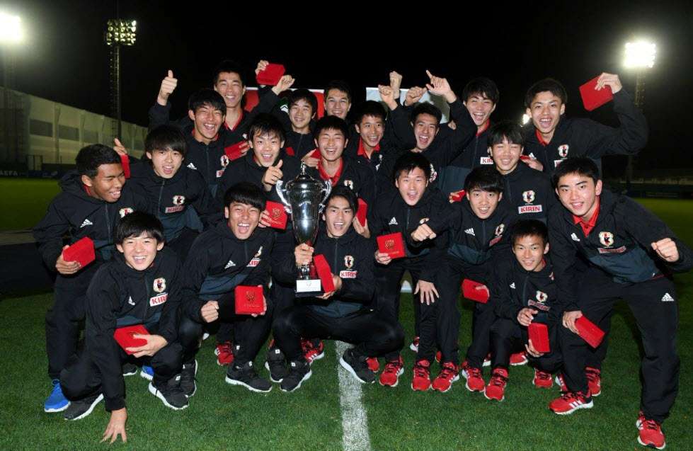 من تتويج المنتخب الياباني