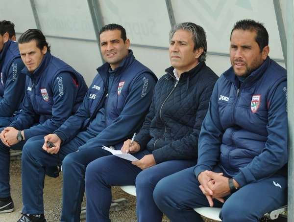 الكوكي بين أعضاء الجهاز الفني