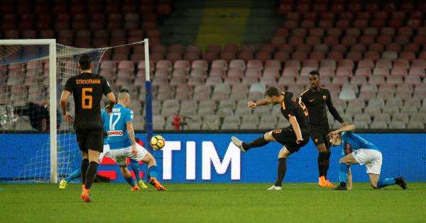 من لقاء نابولي وروما