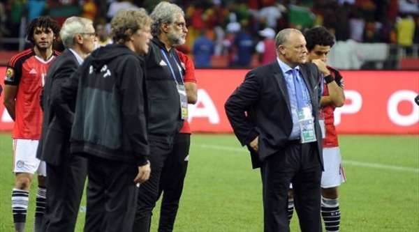 هاني أبوريدة برفقة كوبر