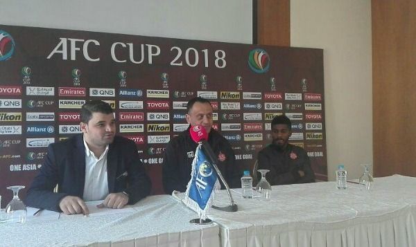 السيد خلال حديثه بالمؤتمر الصحفي