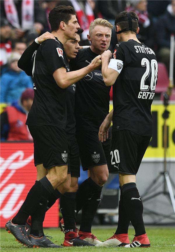 فرحة لاعبي شتوتجارت