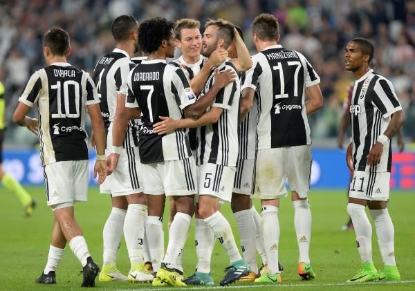 لاعبو يوفنتوس