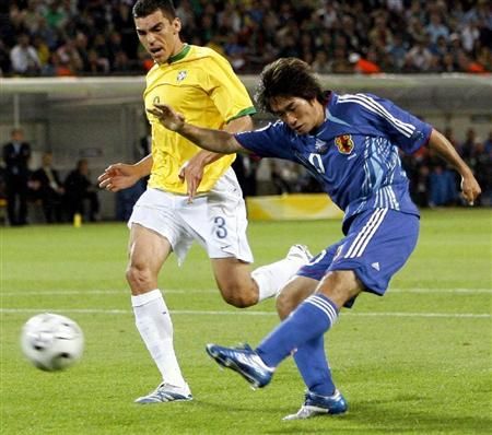 كيجي تامادا عندما كان في كأس العالم 2006 بقميص رقم 20 
