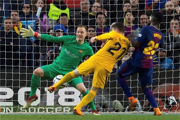من لقاء برشلونة وأتلتيكو مدريد