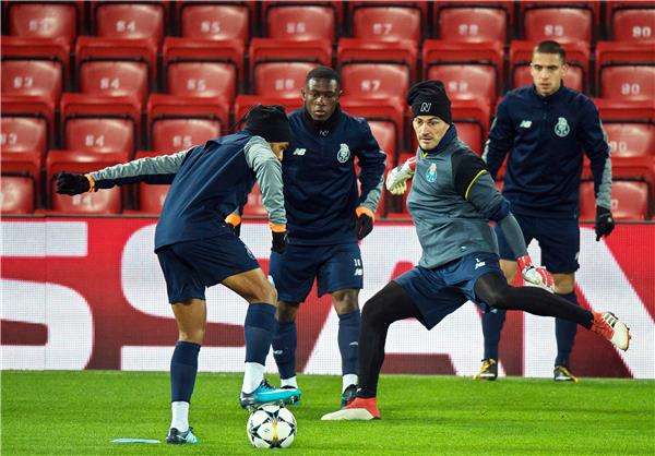 كاسياس حارس بورتو