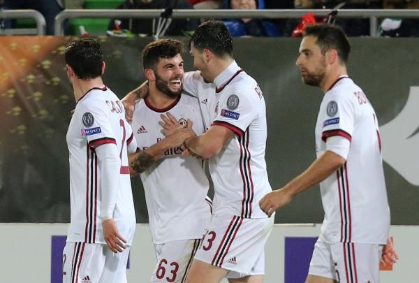 لاعبو ميلان