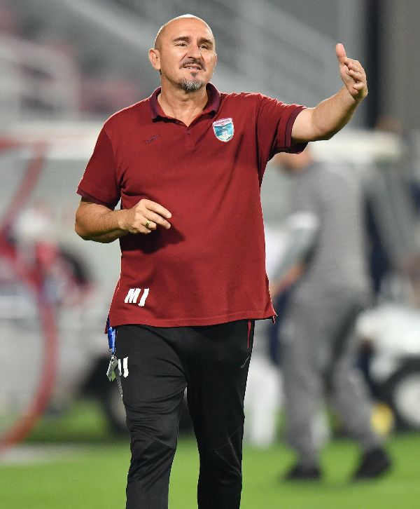 اندرية ميكاليف