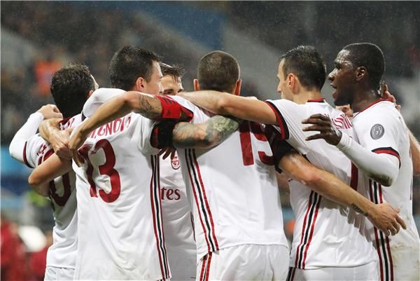 لاعبو ميلان