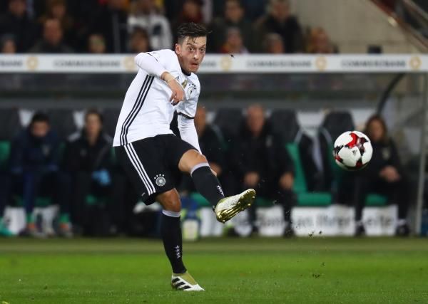 2016-10-11t192039z_119215239_mt1aci14638856_rtrmadp_3_soccer-worldcup-ger-nir_reuters