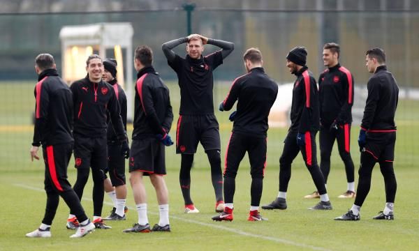 لاعبو آرسنال