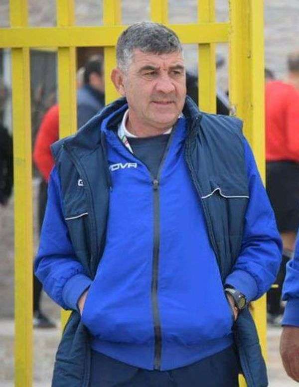 عماد خانكان