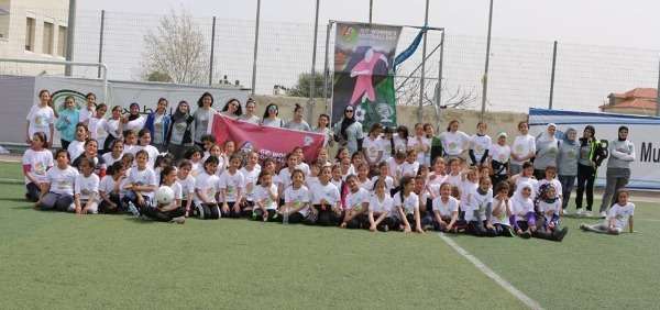 المشاركات في المهرجان