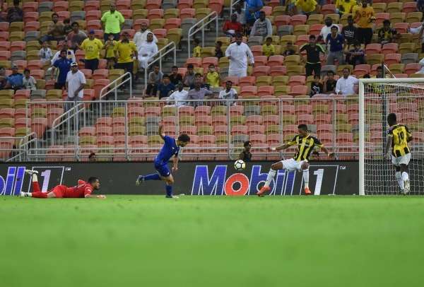 لقطة من مباراة الاتحاد والنصر