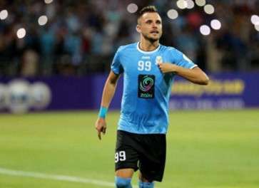 سيمون لوكاس