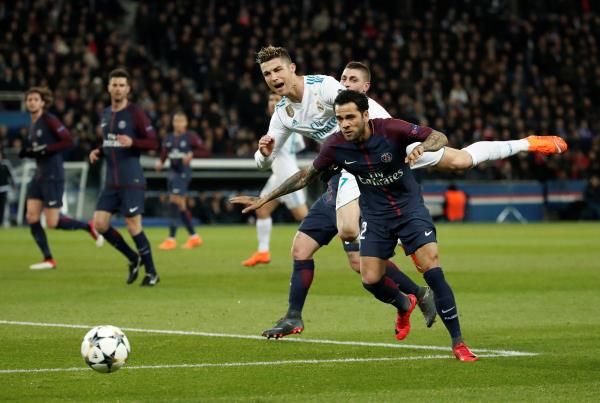 ألفيس في مواجهة ريال مدريد
