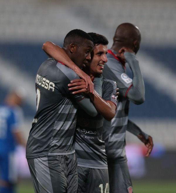 لاعبو الدحيل