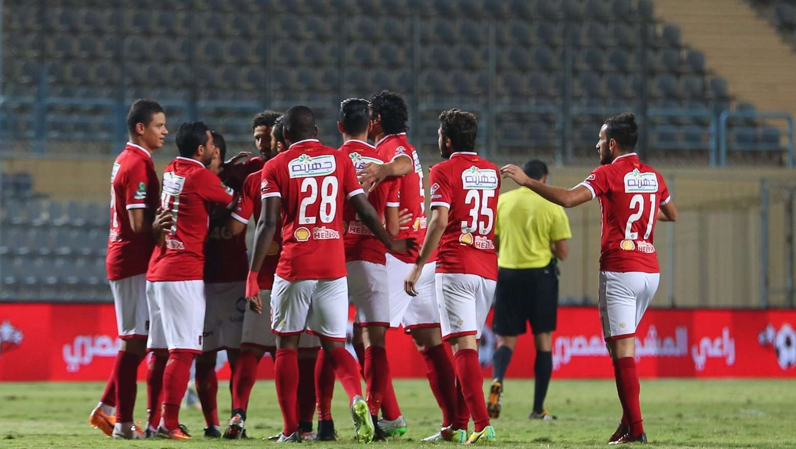 لاعبو الأهلي