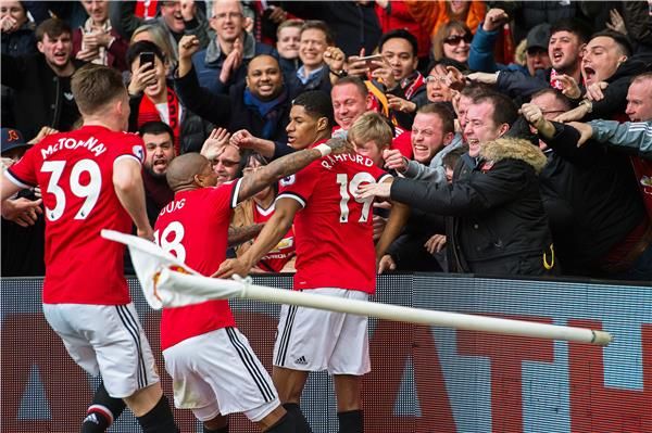 لاعبو مانشستر يونايتد