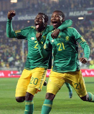 فرحة سانجويني بتسجيله هدف لجنوب افريقيا