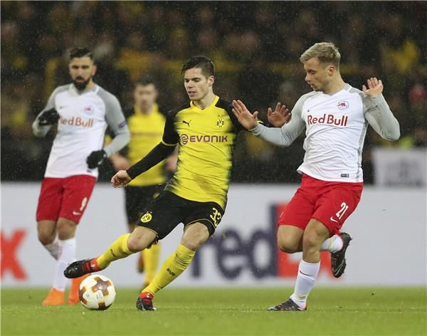 من لقاء دورتموند