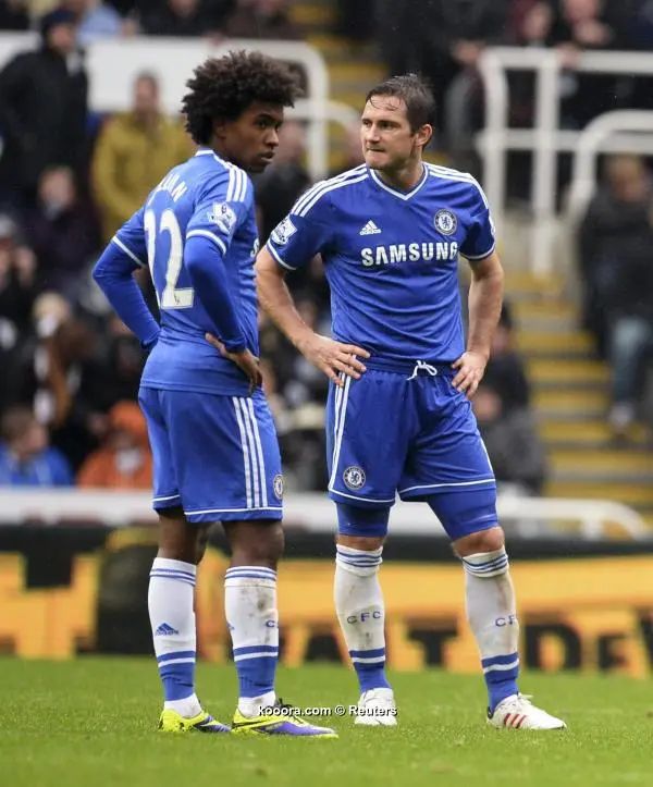 ?i=albums%2fmatches%2f864533%2f2013-11-02t142519z_1887676717_gm1e9b21q5201_rtrmadp_3_soccer-england_reuters