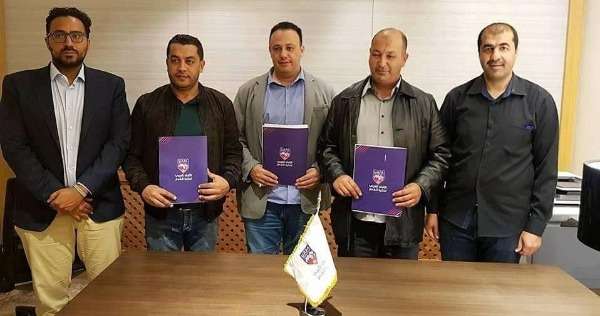 جانب من توقيع الاتفاقية