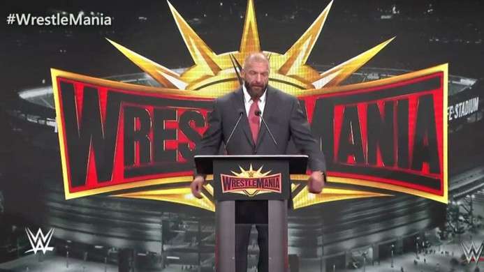 المدير التنفيذي لـWWE خلال المؤتمر الصحفي