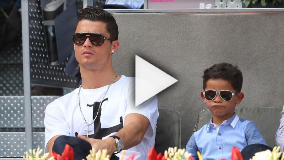 كريستيانو رونالدو وابنه