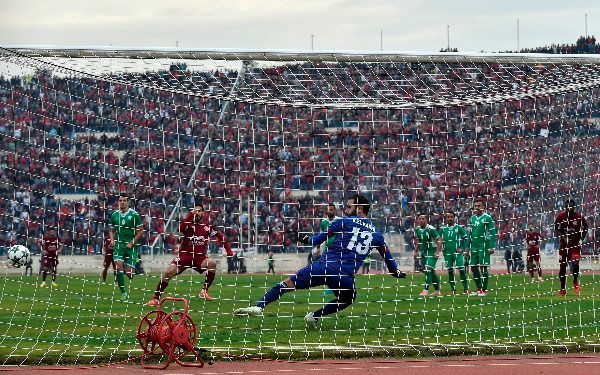 جانب من مباراة الفريقين في كأس لبنان