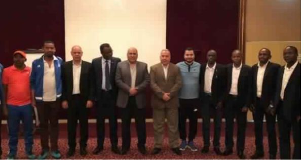 من الاجتماع