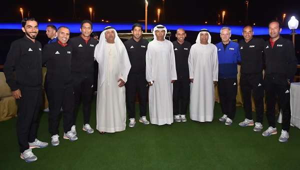بعص الحكام المشاركين مع مسؤولي الاتحاد