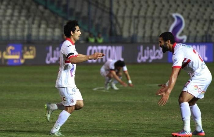  أحمد مدبولي (على اليسار)