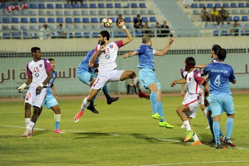 من إحدى مباريات الدوري الكويتي