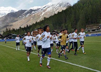 تدريبات المنتخب الياباني في سويسرا