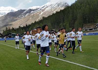 تدريبات المنتخب الياباني في سويسرا