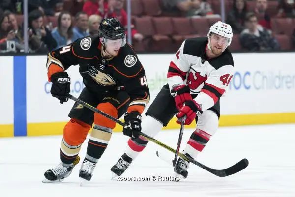 ?i=reuters%2f2018-03-19%2f2018-03-19t025649z_1439531828_nocid_rtrmadp_3_nhl-new-jersey-devils-at-anaheim-ducks_reuters