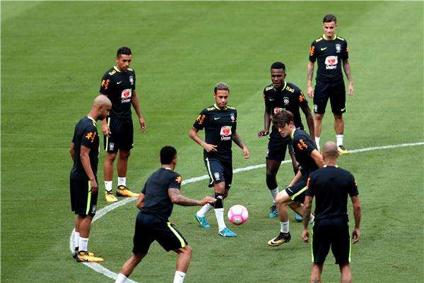 من تدريبات البرازيل - أرشيفية