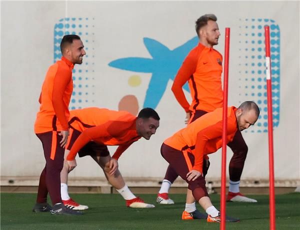 لاعبو برشلونة - أرشيفية