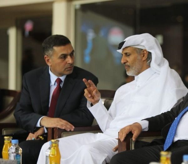 أسعد العيداني (على اليسار)