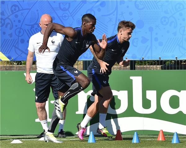 جريزمان وبوجبا