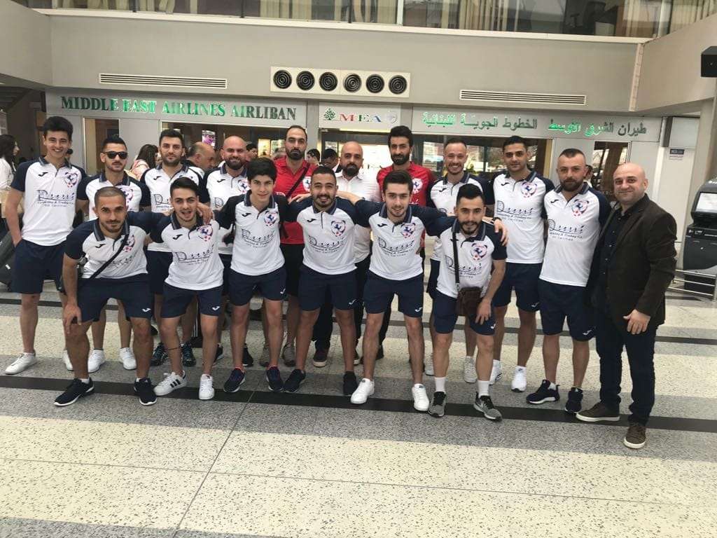 البعثة في مطار بيروت