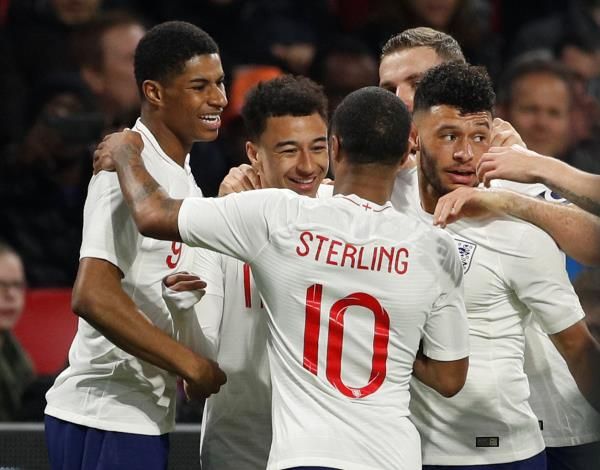 فرحة لاعبي إنجلترا