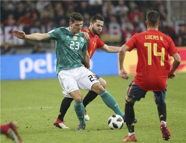 جانب من مباراة ألمانيا وإسبانيا