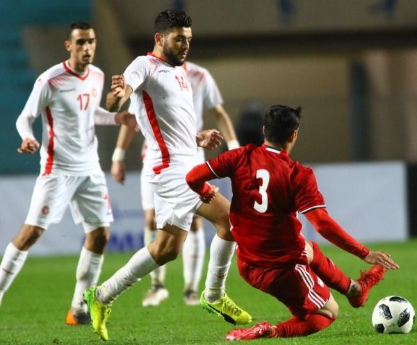 أمين بن عمر خلال مباراة إيران